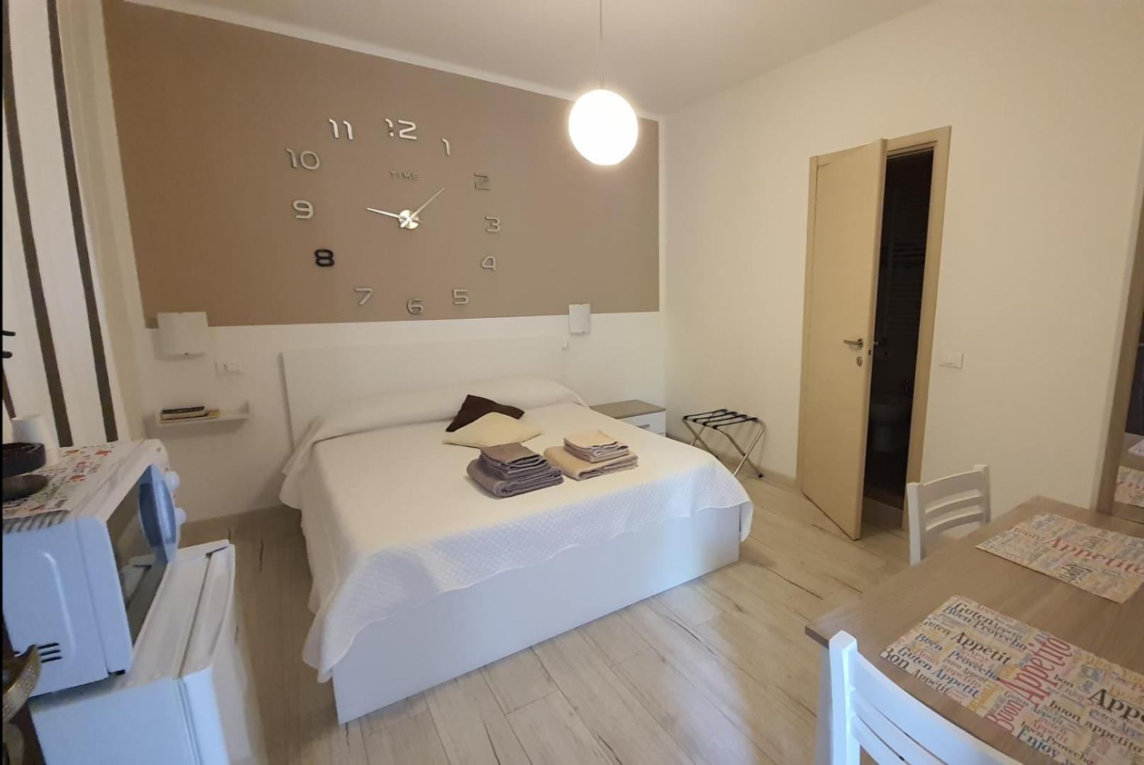 Le Camere Di Sabrina Con Bagno In Camera Sarzana Eksteriør bilde