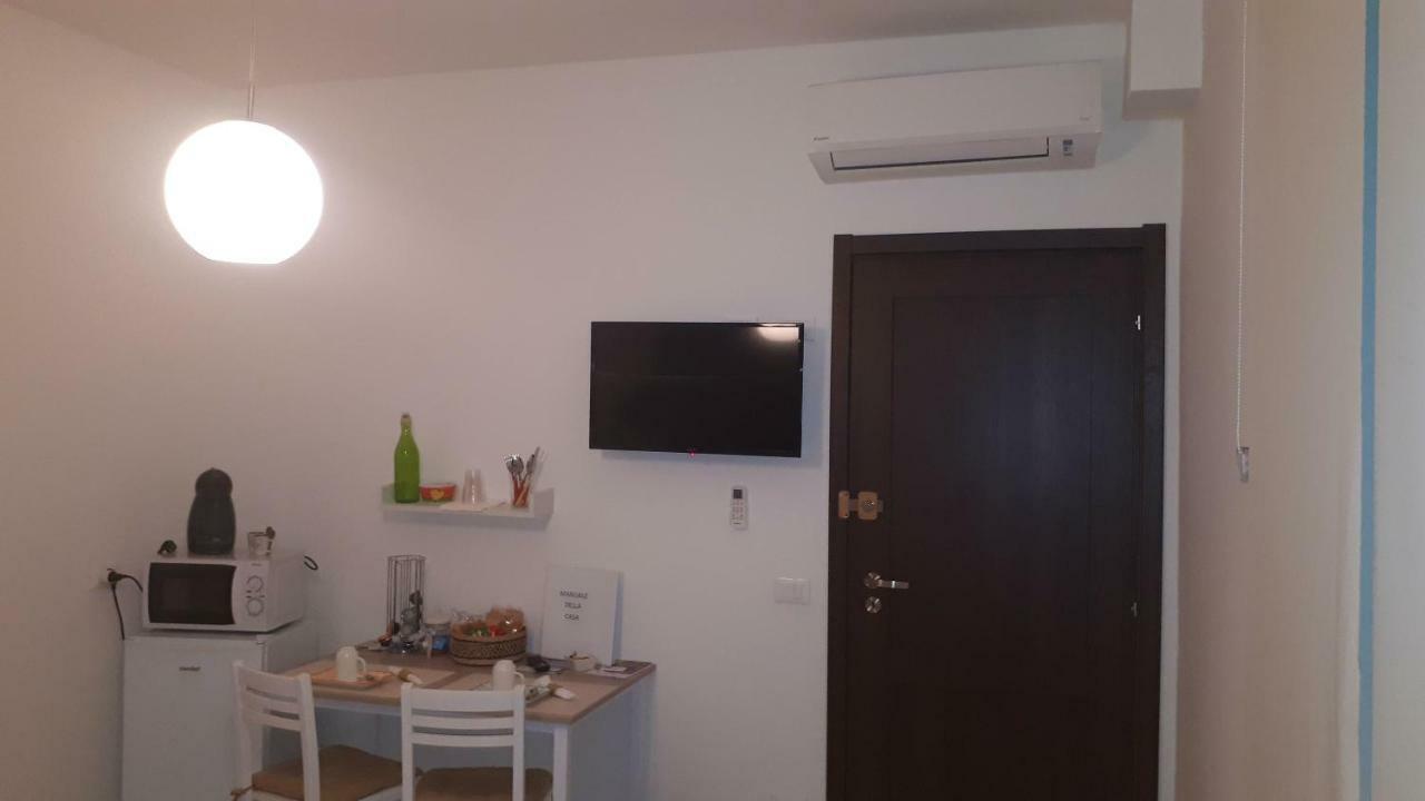 Le Camere Di Sabrina Con Bagno In Camera Sarzana Eksteriør bilde