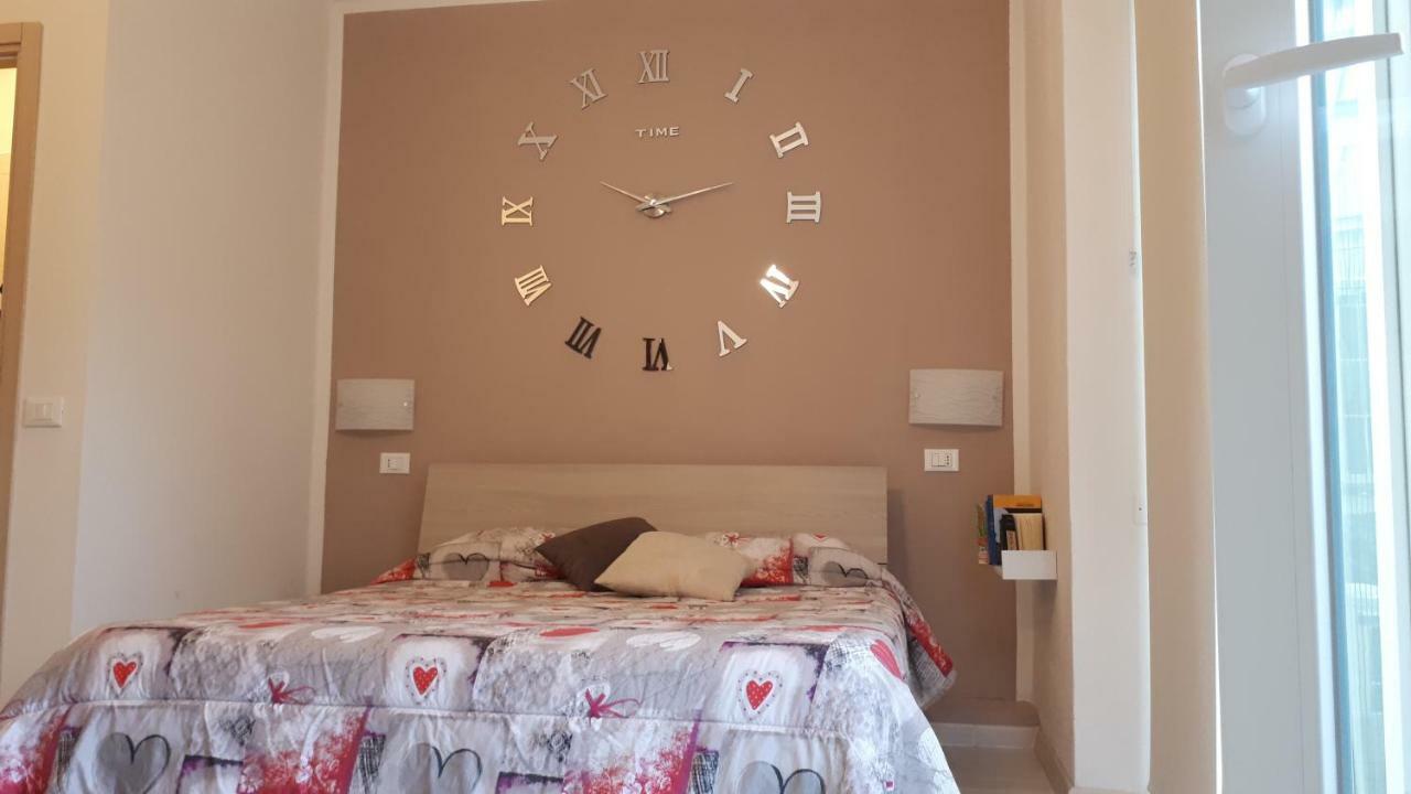 Le Camere Di Sabrina Con Bagno In Camera Sarzana Eksteriør bilde